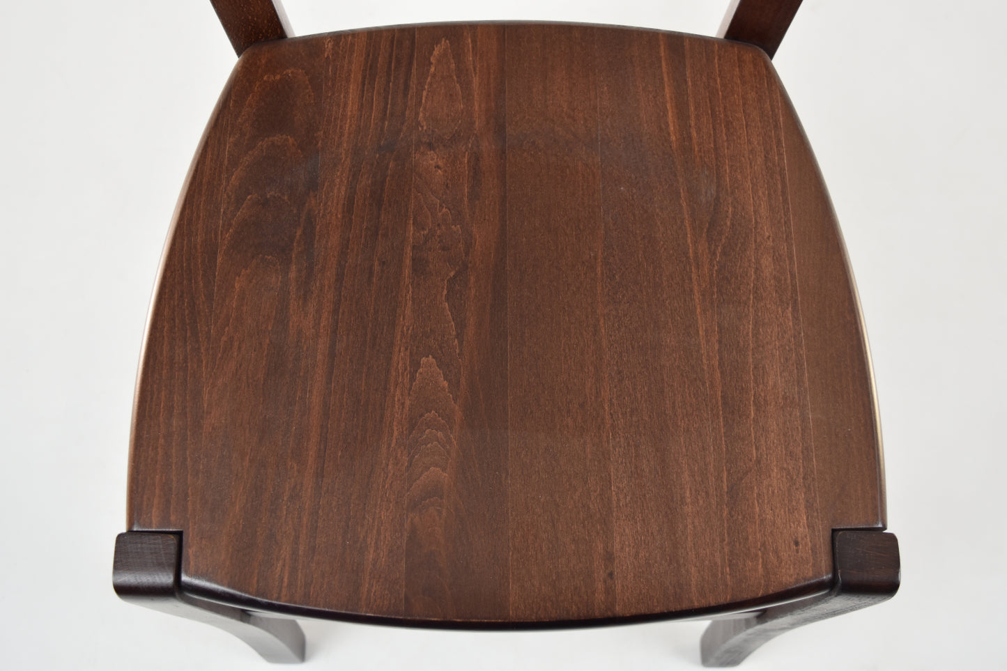 Sedia outlet modello 14 colore noce seduta in legno massello