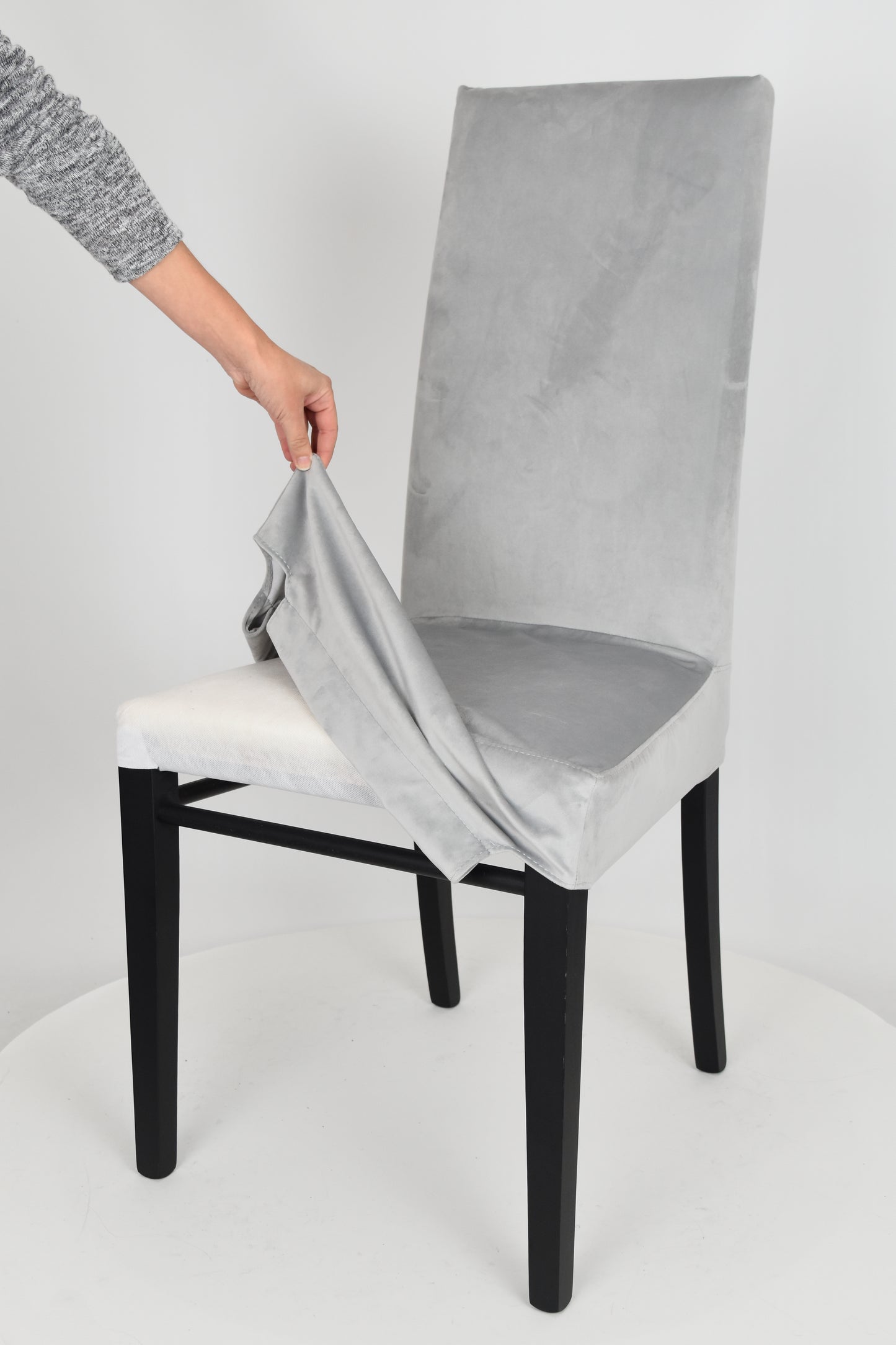 Sedia outlet modello 35 imbottita e sfoderabile in velluto color grigio chiaro