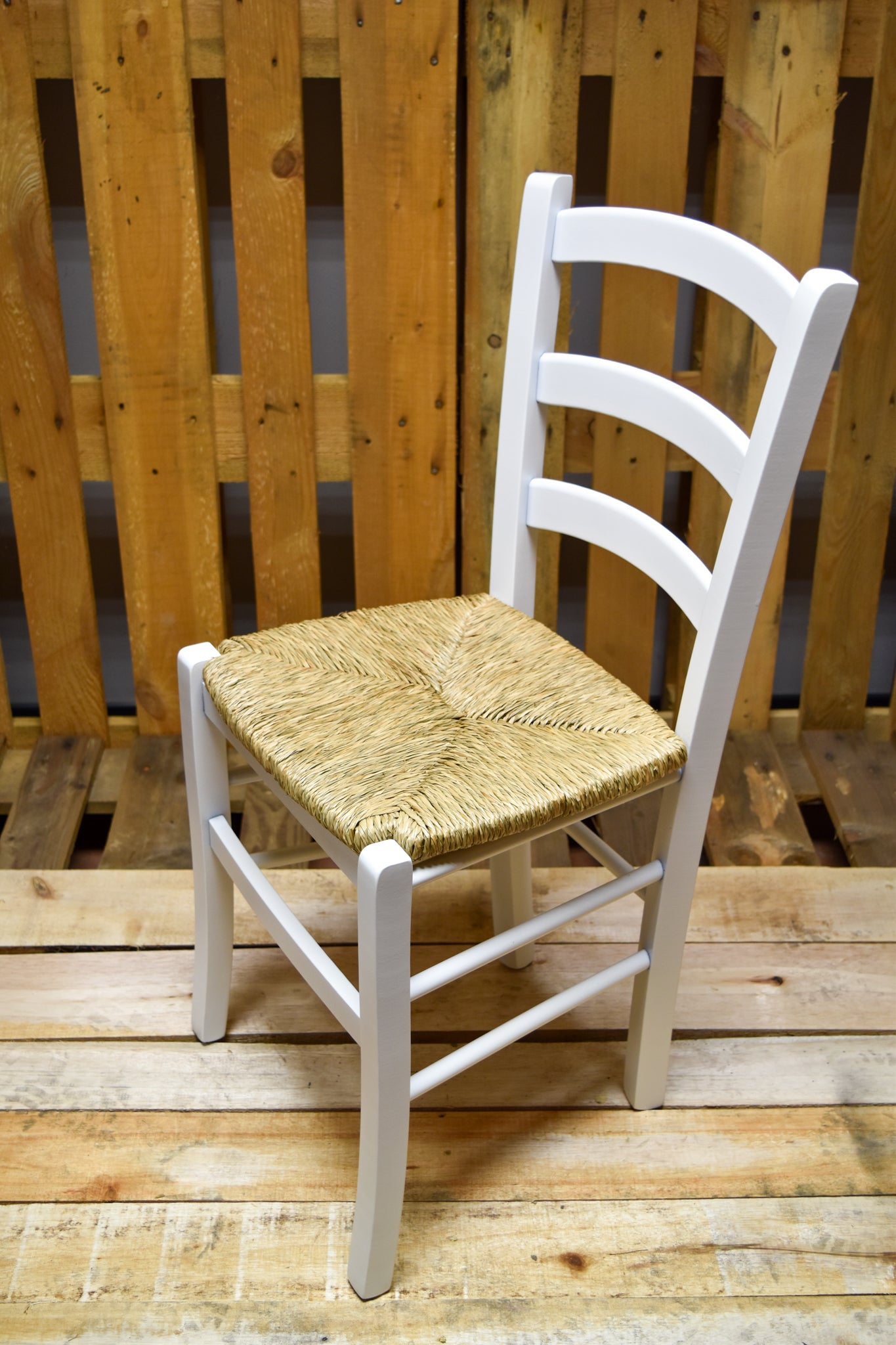 Stock second choice chair model 14 lacquered white straw seat