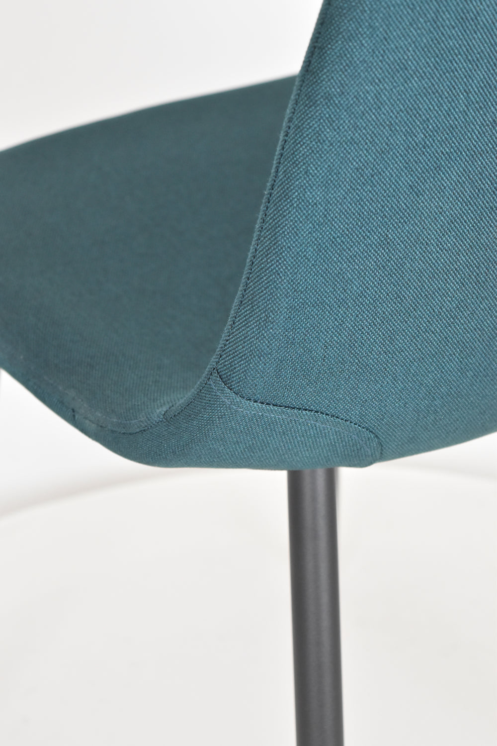 Outlet chair model 95 upholstered in blue fabric 