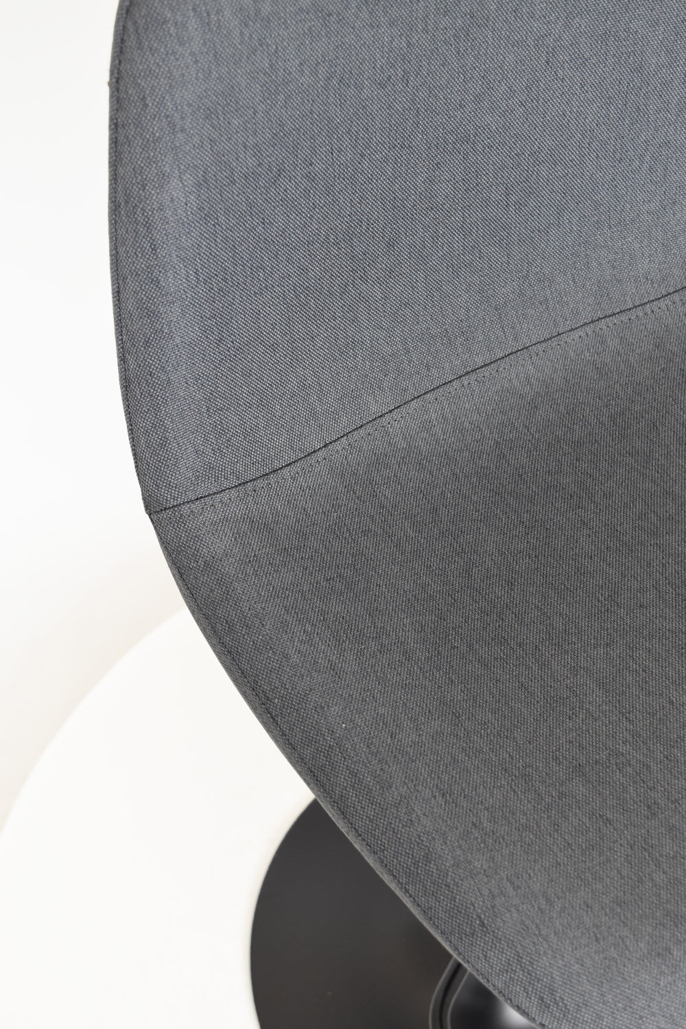 Sgabello outlet modello 91 imbottito in tessuto color grigio scuro